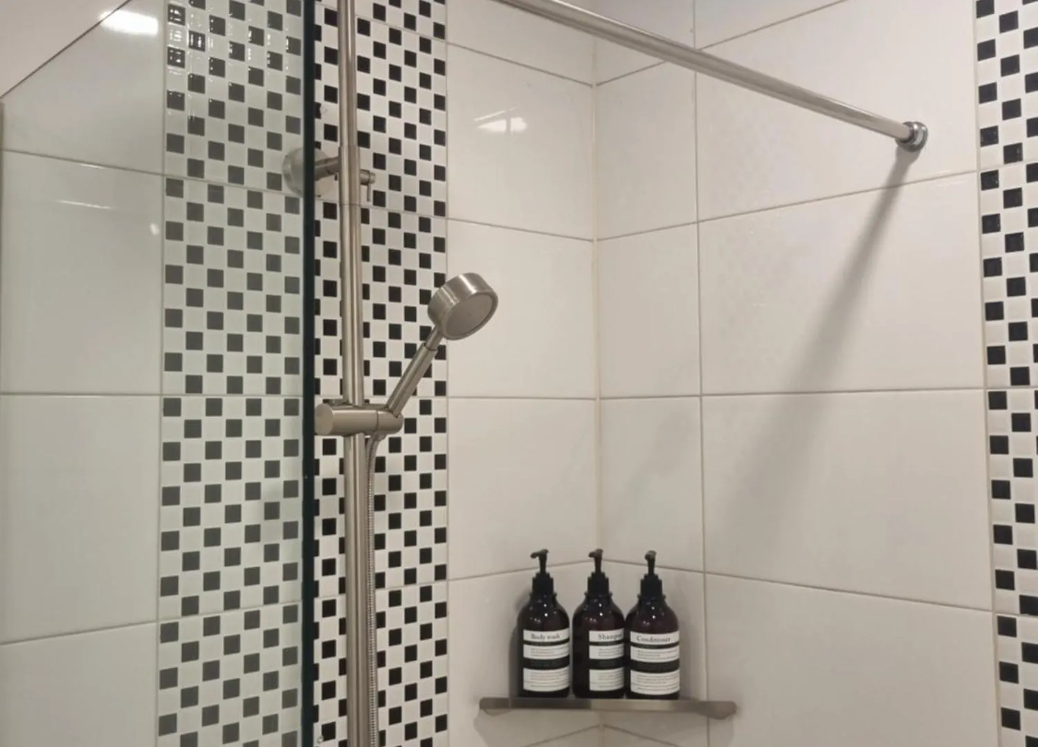Ville Apartment Sunneung Station&Coex Free Wifi سيول